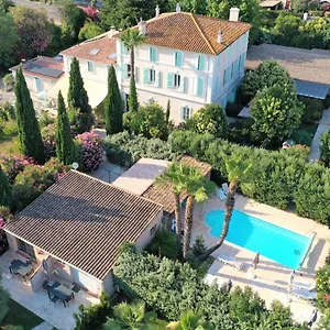 https://domaine-de-laufrene.aixenprovencehotels.org
