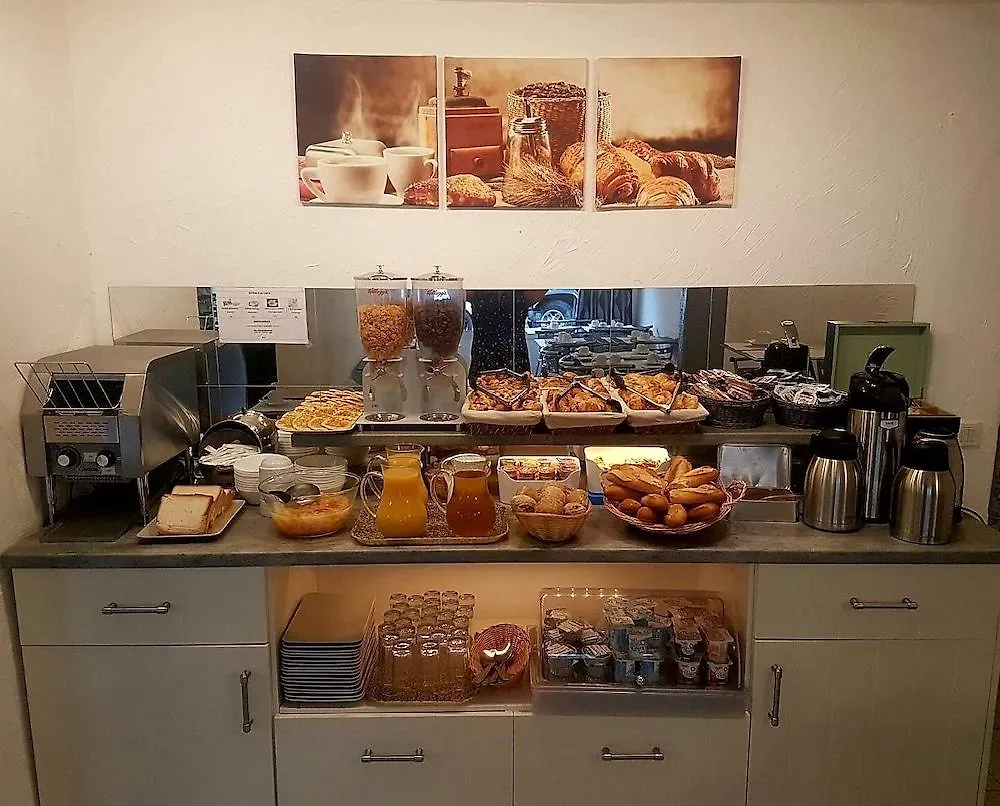 Hotel Les Palmiers En Camargue Saintes-Maries-de-la-Mer 2*,  Francja